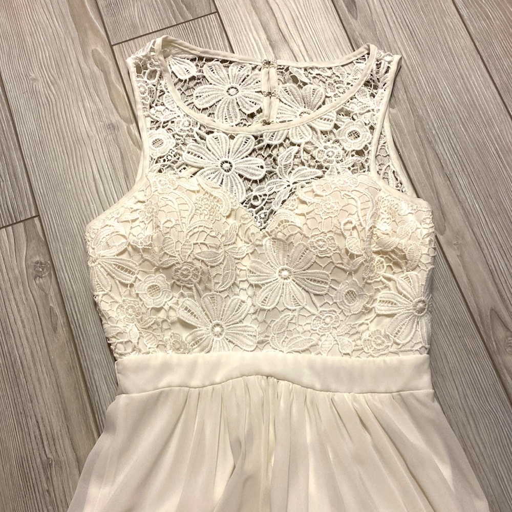 White maxi dress